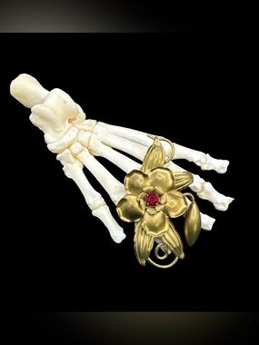 Vintage Large 1940s Gold Brass Red Glass Rhinestone Floral Brooch 4”